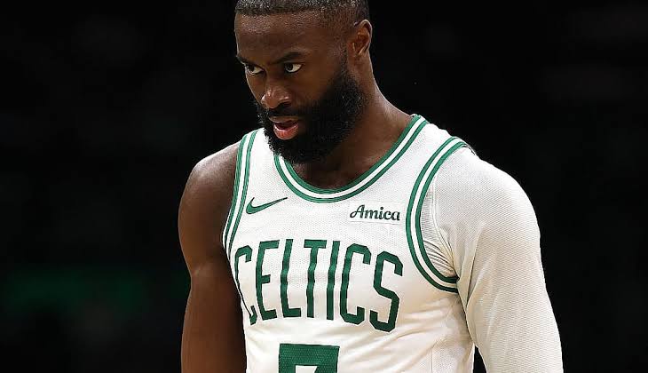 Jayson Tatum admitió lamentar no poder seguir jugando con Jaylen Brown